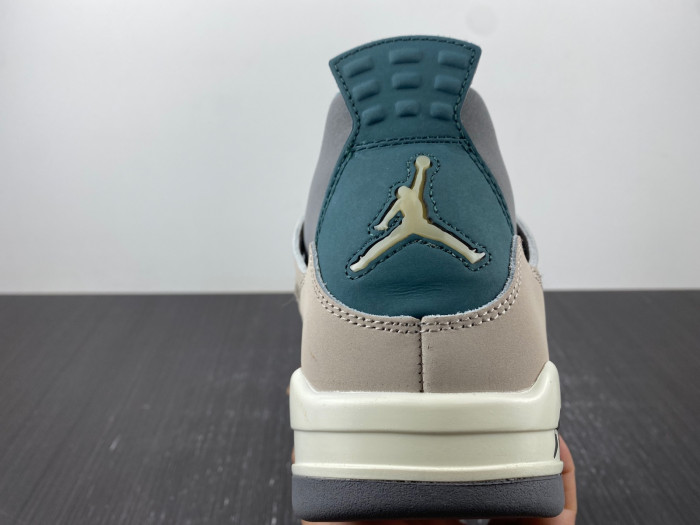 Air Jordan 4 SECRAFT