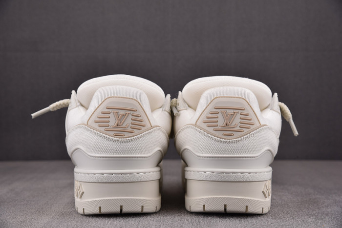 L1VV TRAINER