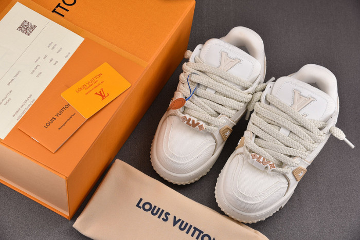 L1VV TRAINER