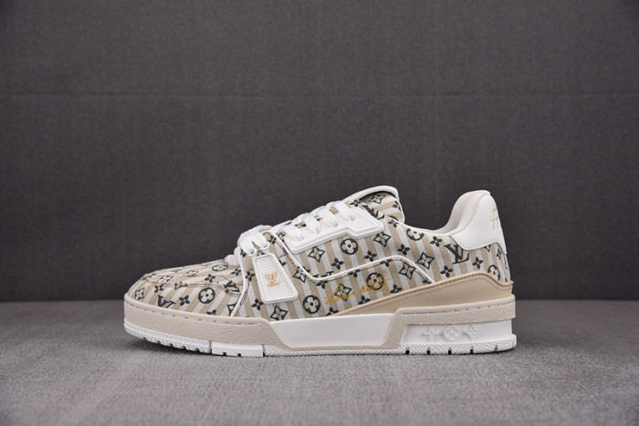 L1VV TRAINER