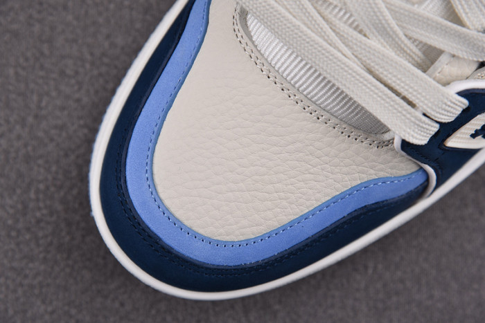 L1VV TRAINER