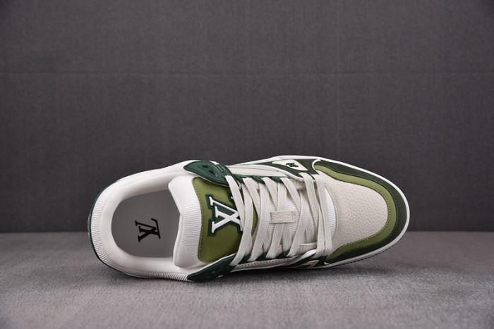 L1VV TRAINER