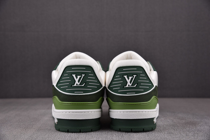 L1VV TRAINER