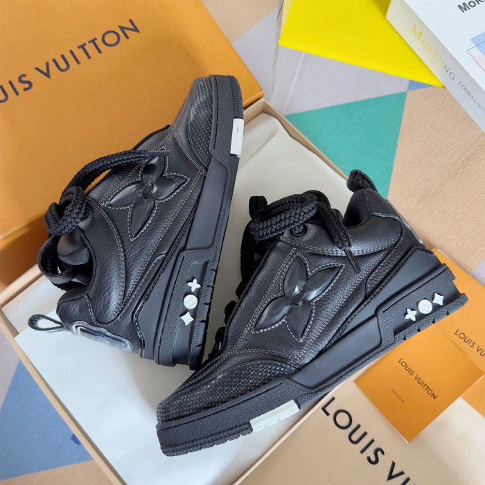 L1VV TRAINER