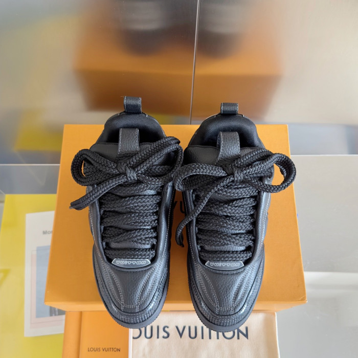 L1VV TRAINER