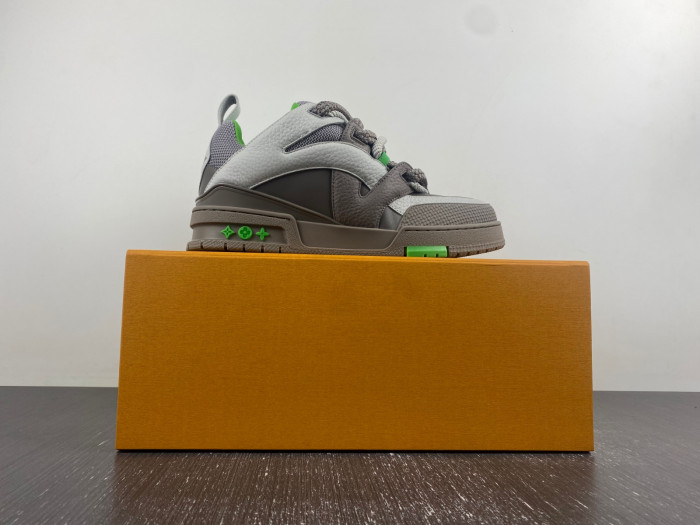 L1VV TRAINER