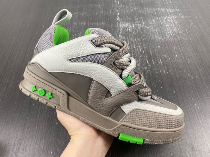 L1VV TRAINER