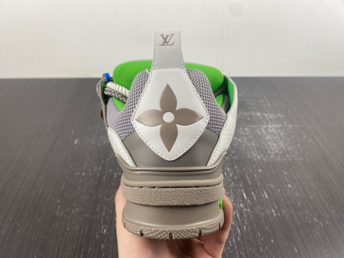L1VV TRAINER