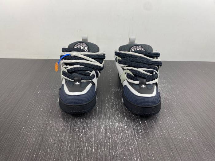 L1VV TRAINER