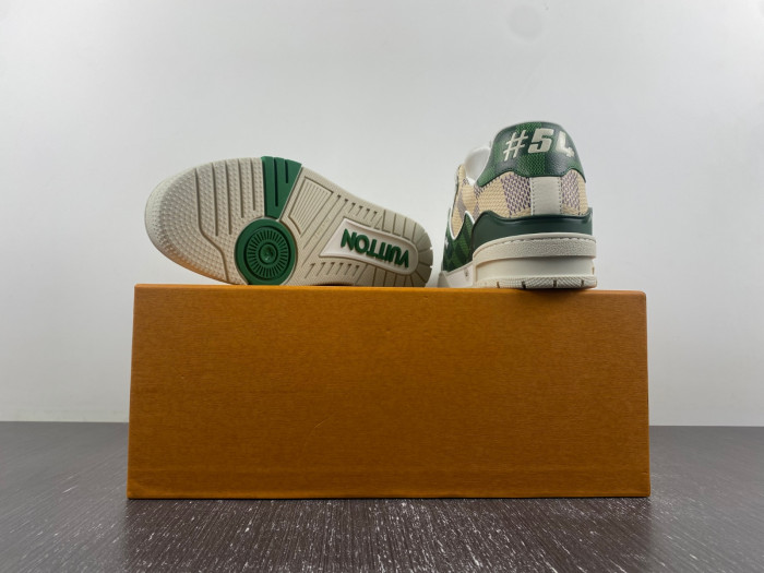 L1VV TRAINER