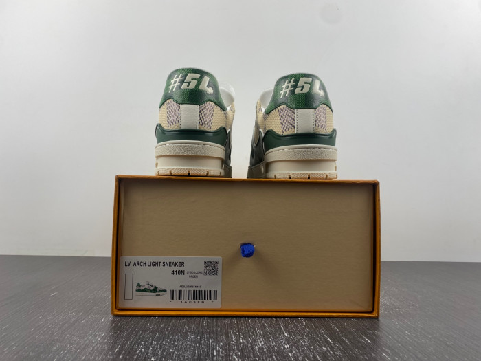 L1VV TRAINER
