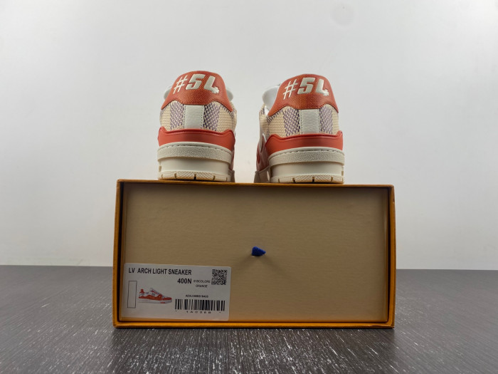 L1VV TRAINER