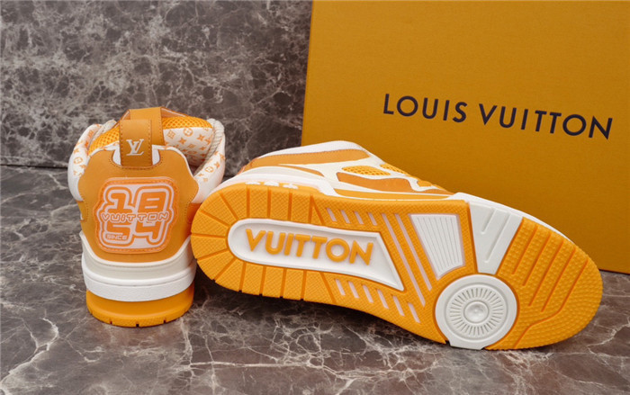 L1VV TRAINER
