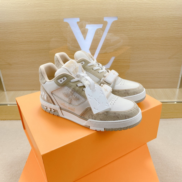 L1VV TRAINER