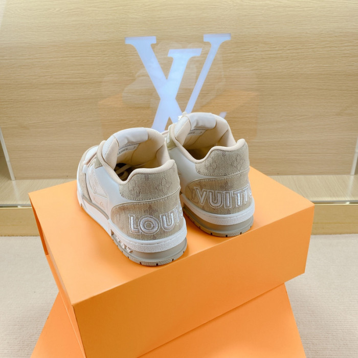 L1VV TRAINER