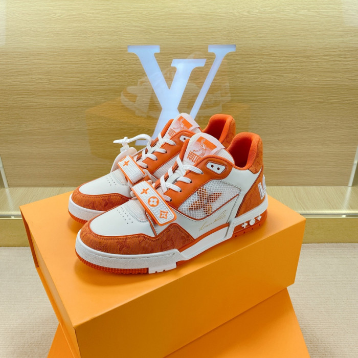 L1VV TRAINER