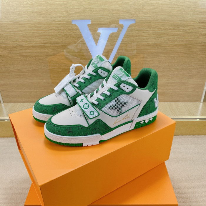L1VV TRAINER