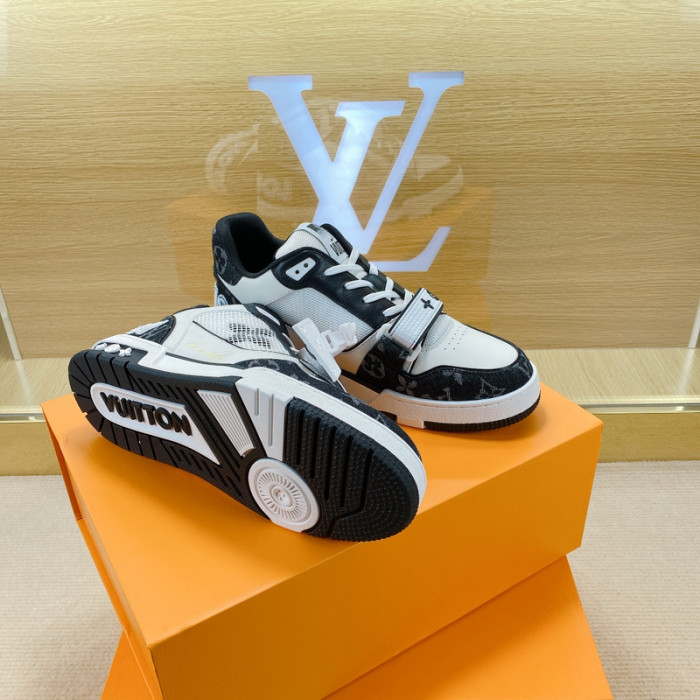 L1VV TRAINER