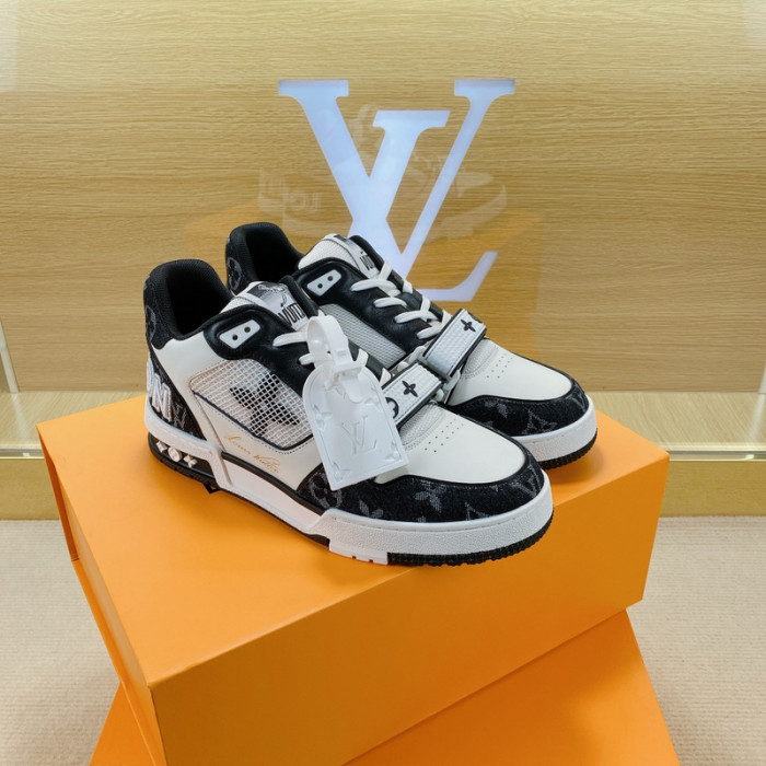 L1VV TRAINER