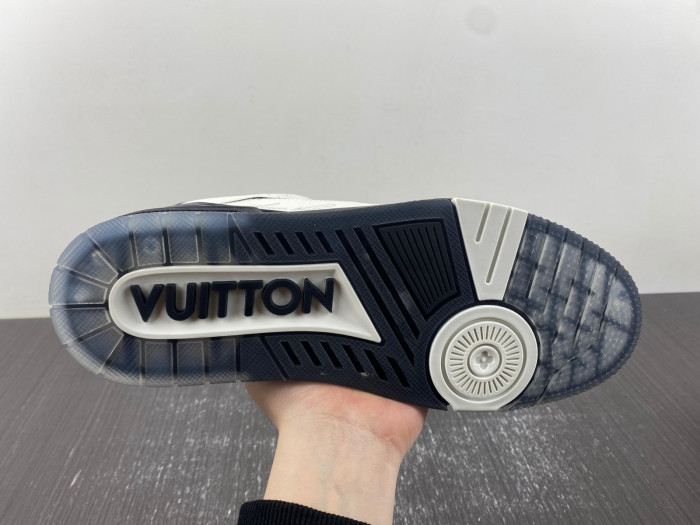 L1VV TRAINER