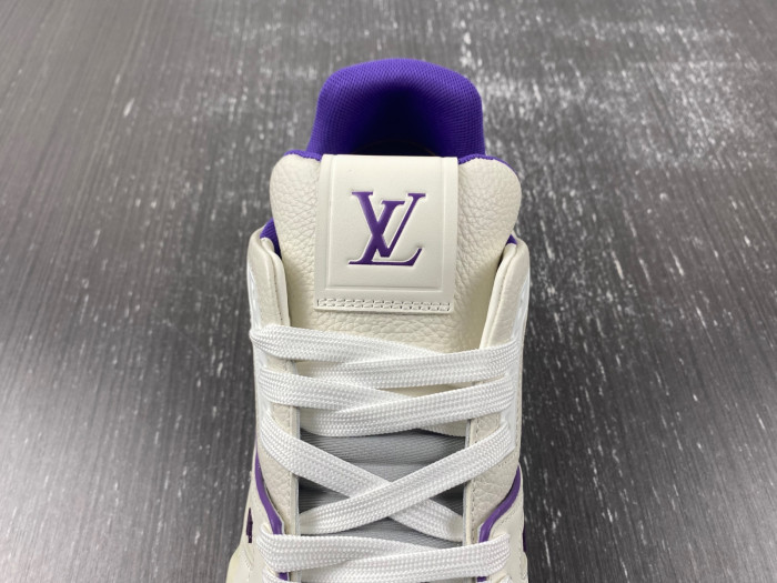 L1VV TRAINER