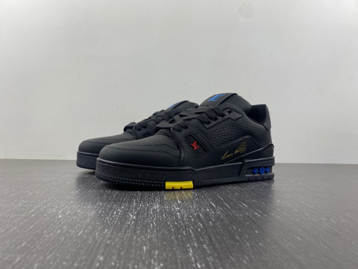 L1VV TRAINER