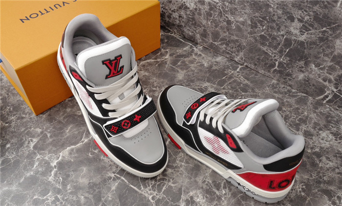 L1VV TRAINER