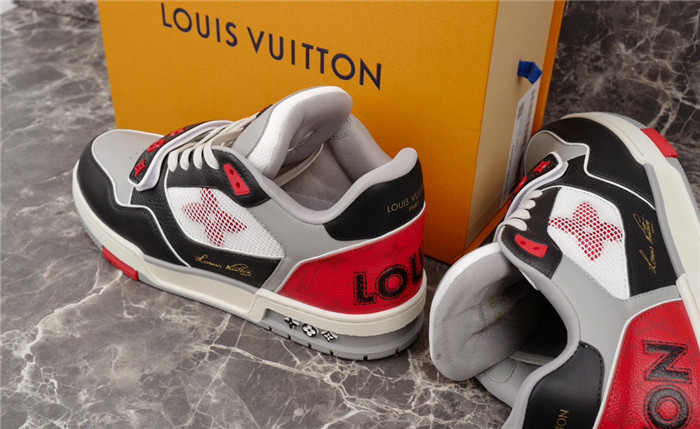 L1VV TRAINER