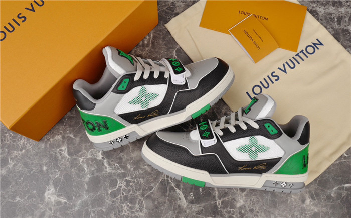 L1VV TRAINER