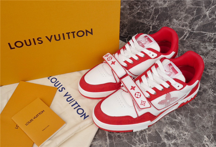L1VV TRAINER