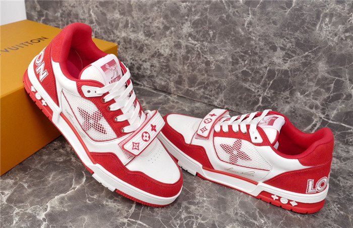 L1VV TRAINER