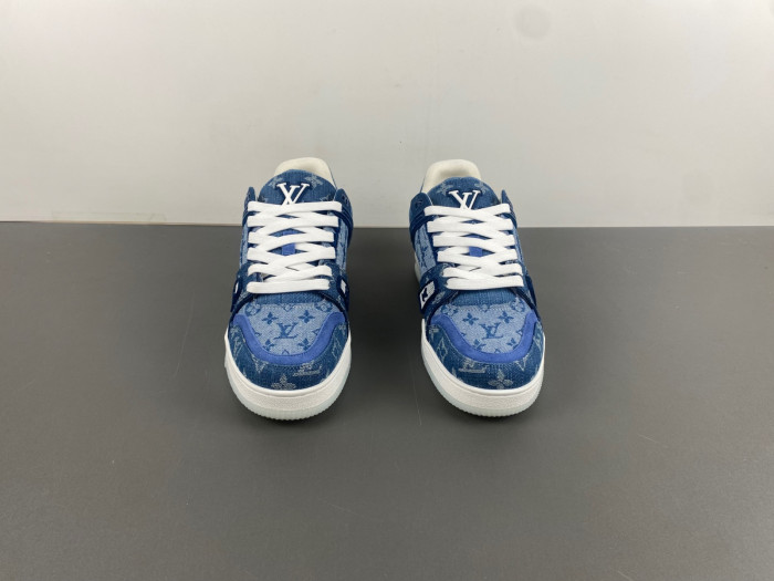 L1VV TRAINER