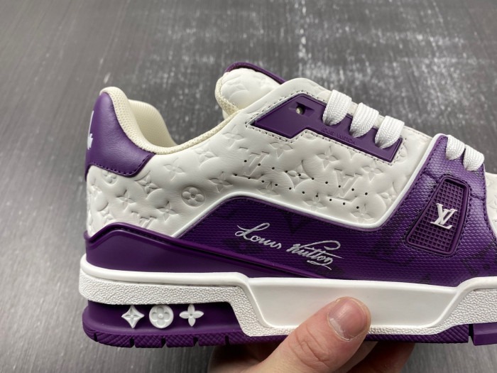L1VV TRAINER