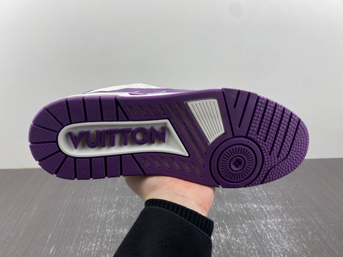 L1VV TRAINER