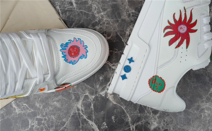 L1VV TRAINER