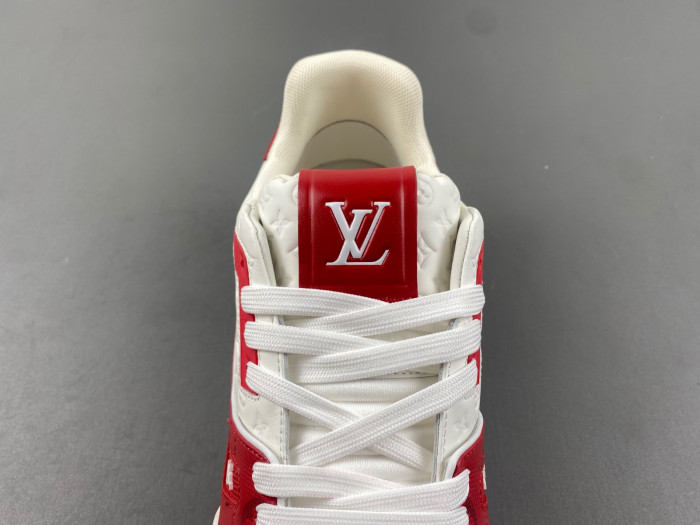L1VV TRAINER