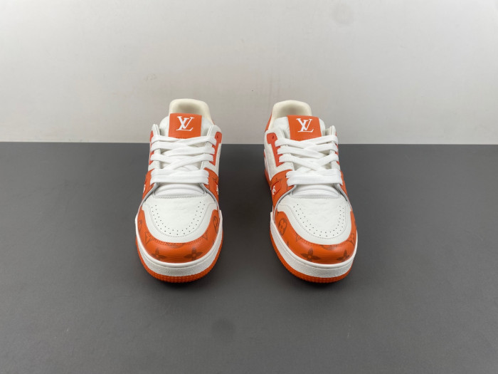 L1VV TRAINER