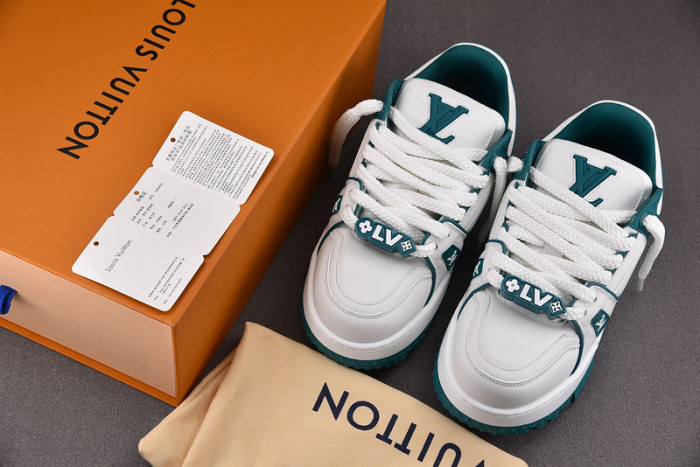 L1VV TRAINER
