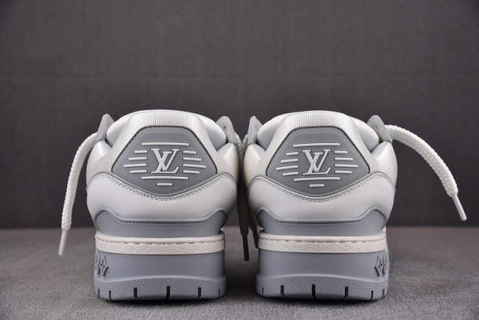 L1VV TRAINER
