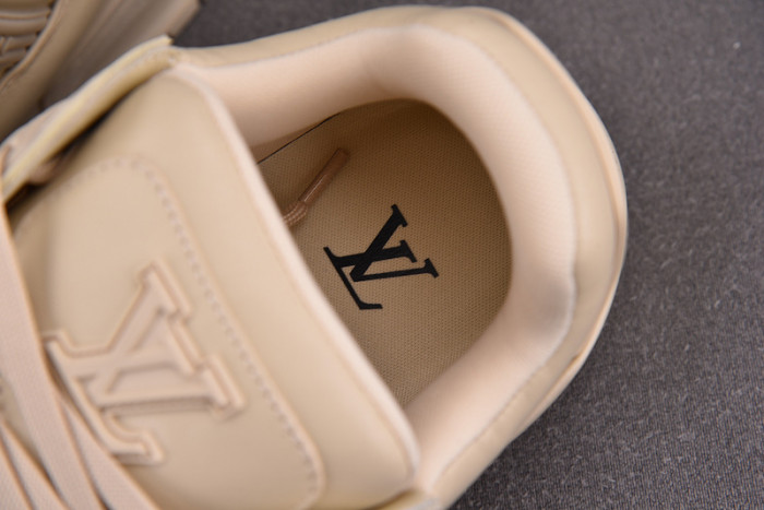 L1VV TRAINER