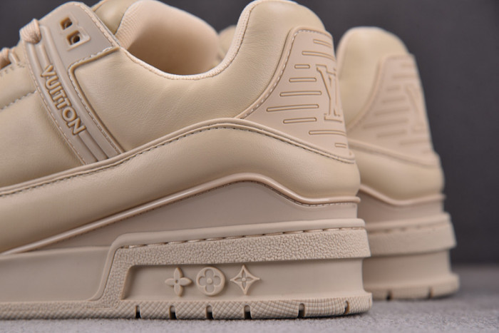 L1VV TRAINER