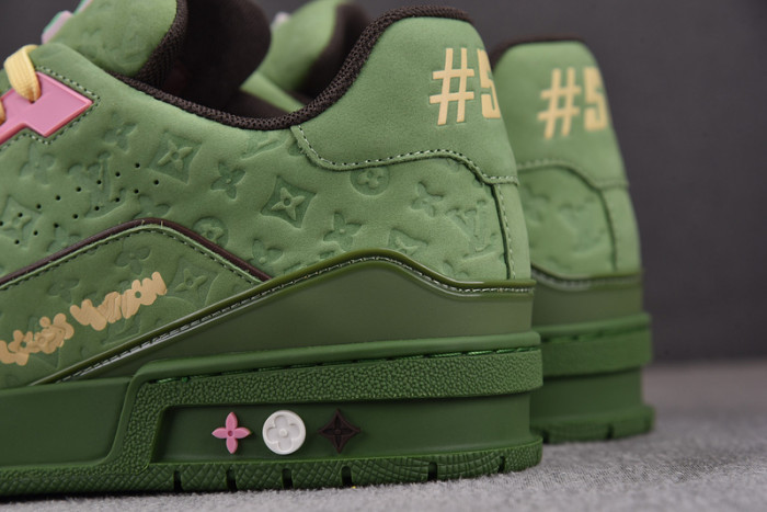 L1VV TRAINER