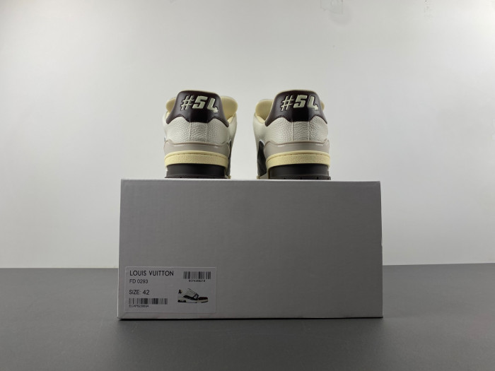 L1VV TRAINER