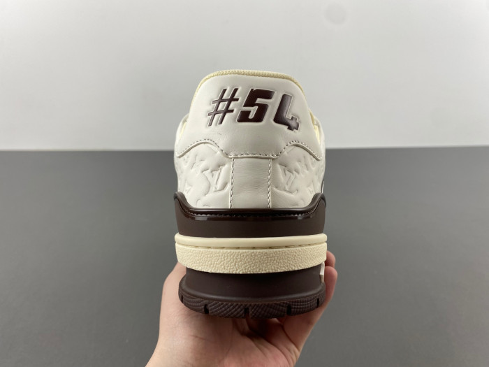 L1VV TRAINER