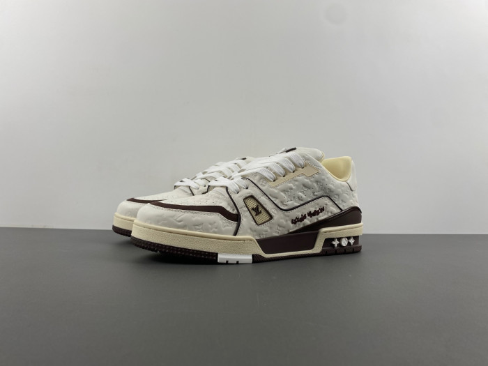 L1VV TRAINER