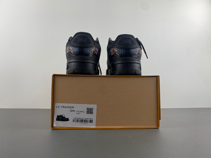 L1VV TRAINER
