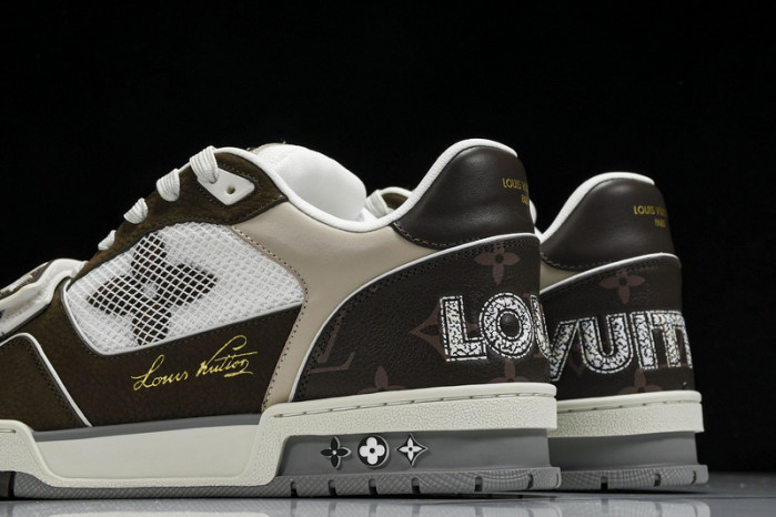 L1VV TRAINER