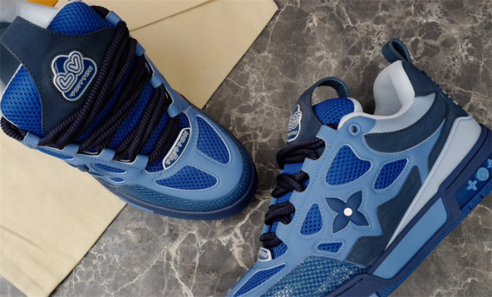 L1VV TRAINER