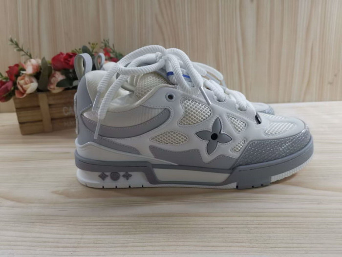 L1VV TRAINER