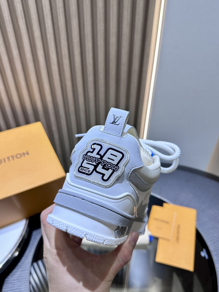 L1VV TRAINER